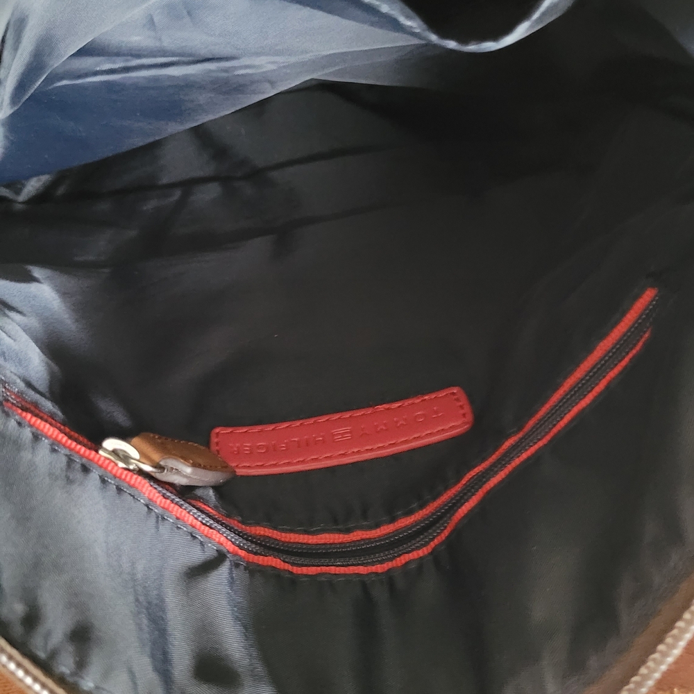 Tommy Hilfiger Brown Geometric Crossbody Bag - Picture 3 of 3